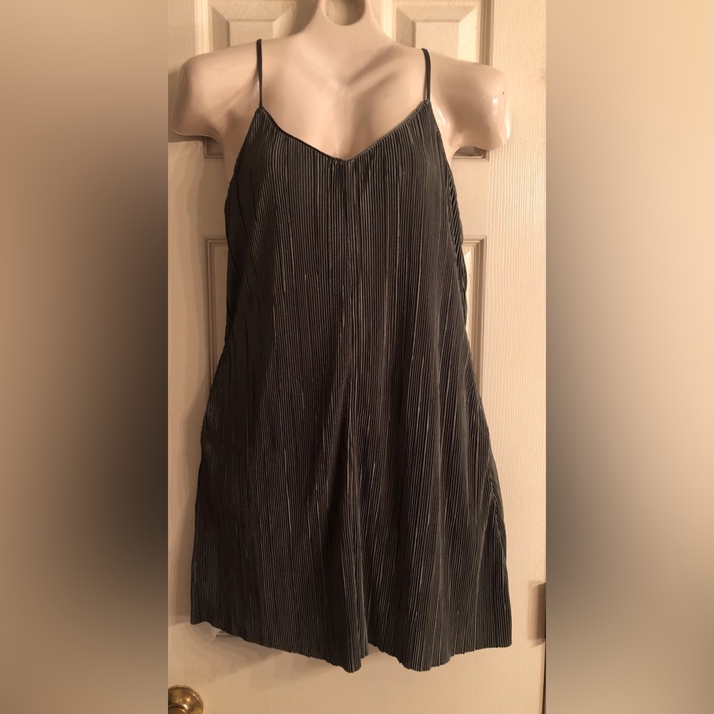 New Miss love large olive green lined romper adjustable straps